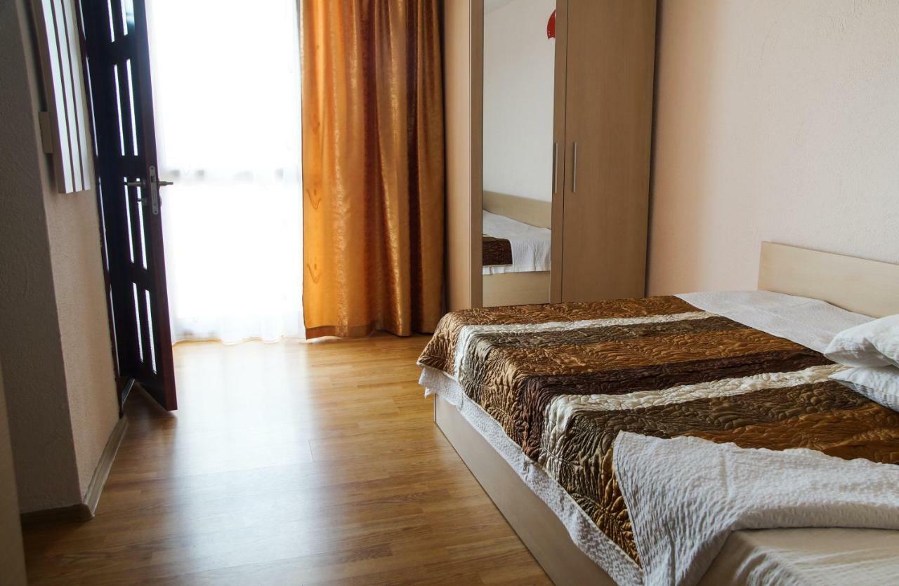 Pensiunea Nicol Hotell Valea Iasului Eksteriør bilde